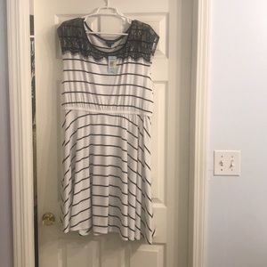 Torrid dress sz 2-NWT